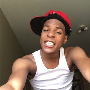 Meet your Posher, Travis